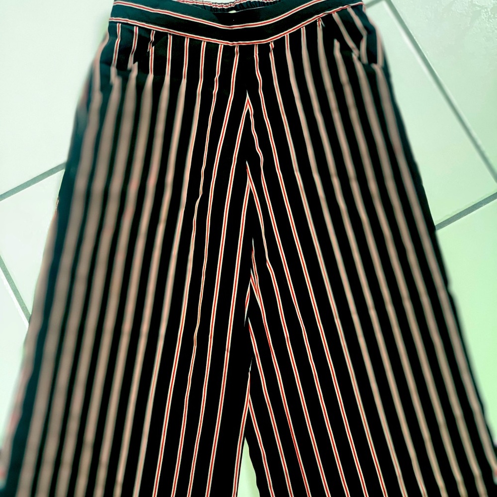 Max Studio Wide Leg Capri